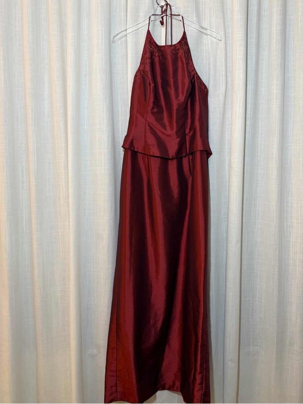 Pinky & Me Y2K formal Halter-Neck beaded Satin Evening Gown - Deep Wine size 14